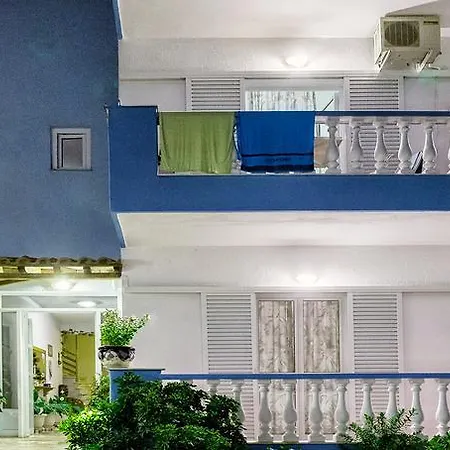 Ilias Apartment *
